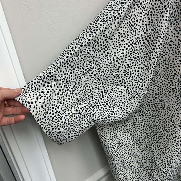 Easel 3X Oversized Button Down Shirt Abstract Dot Print Dolman Sleeve Tunic Top - Picture 2 of 10